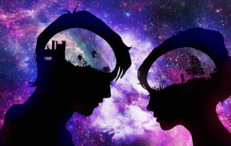 Picture of two heads using their imagination.